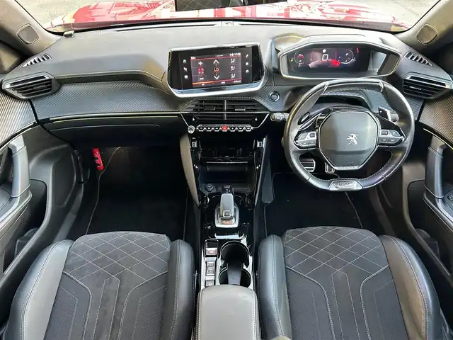 プジョー ２００８ GTライン 石川県 2020(令2)年 3.9万km 赤 衝突軽減ブレーキ/アダプティブクルーズコントロール/ブラインドスポットモニター/レーンキープアシスト/ＡｐｐｌｅＣａｒＰｌａｙ/バックカメラ/サイドカメラ/クリアランスソナー/ＥＴＣ/ＬＥＤライト