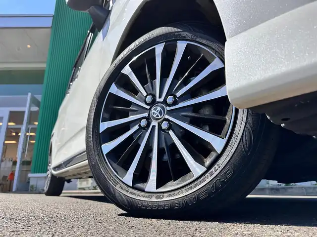 トヨタ ルーミー カスタムG－T 宮城県 2020(令2)年 6.3万km パールホワイトⅢ スマートアシスト/・衝突警報機能/・衝突回避支援ブレーキ機能/・ブレーキ制御付誤発進抑制機能/・先行車発進お知らせ機能/・アダプティブドライビングビーム/・アダプティブクルーズコントロール/・ふらつき警報/・サイドビューランプ/・コーナーセンサー/・路側逸脱警報/・標識認識機能/純正9インチナビ（NSZT-Y68T）/・CD/DVD/・Bluetooth/・フルセグTV/バックカメラ/ビルトインETC2.0/ドライブレコーダー/ウェルカムパワースライドドア（両側）/革巻きステアリング/ステアリングスイッチ/LEDヘッドランプ/フォグランプ/オートライト/電動パーキングブレーキ/ブレーキホールド/スマートキー＆プッシュスタート/スペアキー/電動格納ミラー/純正15インチAW/純正ドアバイザー/Wエアバッグ