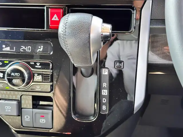 トヨタ ルーミー カスタムG－T 宮城県 2020(令2)年 6.3万km パールホワイトⅢ スマートアシスト/・衝突警報機能/・衝突回避支援ブレーキ機能/・ブレーキ制御付誤発進抑制機能/・先行車発進お知らせ機能/・アダプティブドライビングビーム/・アダプティブクルーズコントロール/・ふらつき警報/・サイドビューランプ/・コーナーセンサー/・路側逸脱警報/・標識認識機能/純正9インチナビ（NSZT-Y68T）/・CD/DVD/・Bluetooth/・フルセグTV/バックカメラ/ビルトインETC2.0/ドライブレコーダー/ウェルカムパワースライドドア（両側）/革巻きステアリング/ステアリングスイッチ/LEDヘッドランプ/フォグランプ/オートライト/電動パーキングブレーキ/ブレーキホールド/スマートキー＆プッシュスタート/スペアキー/電動格納ミラー/純正15インチAW/純正ドアバイザー/Wエアバッグ