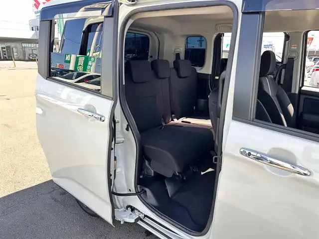 トヨタ ルーミー カスタムG－T 宮城県 2020(令2)年 6.3万km パールホワイトⅢ スマートアシスト/・衝突警報機能/・衝突回避支援ブレーキ機能/・ブレーキ制御付誤発進抑制機能/・先行車発進お知らせ機能/・アダプティブドライビングビーム/・アダプティブクルーズコントロール/・ふらつき警報/・サイドビューランプ/・コーナーセンサー/・路側逸脱警報/・標識認識機能/純正9インチナビ（NSZT-Y68T）/・CD/DVD/・Bluetooth/・フルセグTV/バックカメラ/ビルトインETC2.0/ドライブレコーダー/ウェルカムパワースライドドア（両側）/革巻きステアリング/ステアリングスイッチ/LEDヘッドランプ/フォグランプ/オートライト/電動パーキングブレーキ/ブレーキホールド/スマートキー＆プッシュスタート/スペアキー/電動格納ミラー/純正15インチAW/純正ドアバイザー/Wエアバッグ