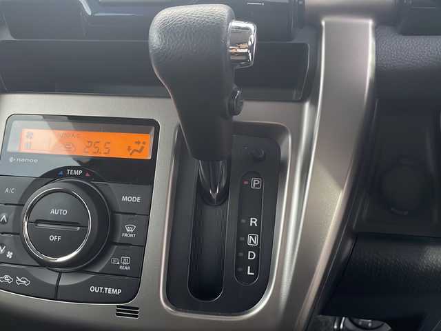 スズキ ハスラー Jスタイル Ⅲ 山口県 2018(平30)年 1.4万km アーバンブラウンパールメタリック/スチールシルバー2トーン ワンオーナー/禁煙車/スマートキー/プッシュスタート/全方位カメラ/純正メモリナビ/(DTV/BT/DVD/ラジオ)/シートヒーター/アイドリングストップ/オートエアコン/オートライト/純正フロアマット/純正アルミホイール/衝突軽減ブレーキ/横滑り防止装置/車線逸脱警報装置/保証書/取扱説明書/記録簿