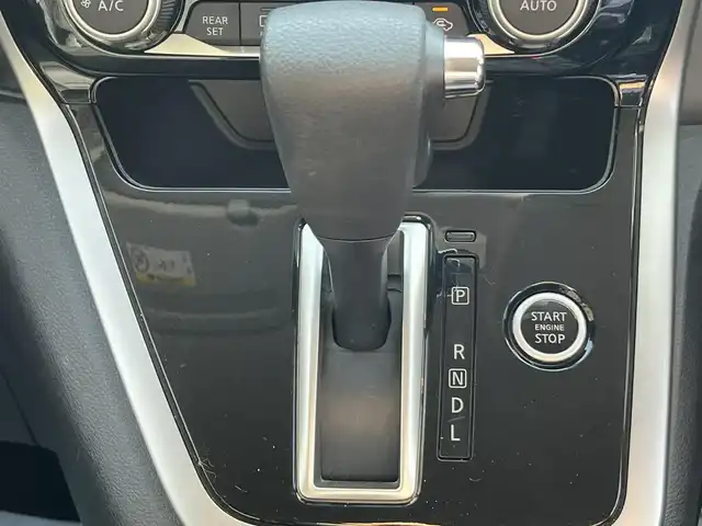 日産 セレナ ハイウェイスター 栃木県 2016(平28)年 13.9万km ダイヤモンドブラック (株)IDOMが運営する【じしゃロン宇都宮店】の自社ローン専用車両になります。こちらは現金またはオートローンご利用時の価格です。自社ローンご希望の方は別途その旨お申付け下さい/禁煙車/純正ＳＤナビ/アラウンドビューモニター/Ｂｌｕｅｔｏｏｔｈ接続/ＣＤ／ＤＶＤ/ＥＴＣ/両側パワースライドドア/コーナーセンサー/プッシュスタート/サンシェード/クルーズコントロール