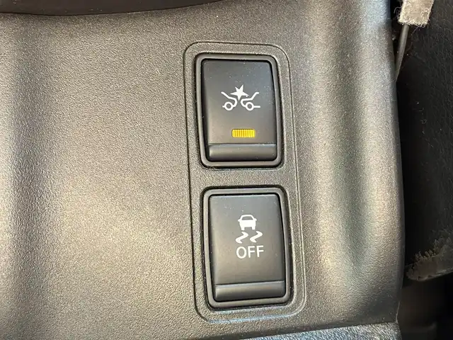 日産 セレナ ハイウェイスター 栃木県 2016(平28)年 13.9万km ダイヤモンドブラック (株)IDOMが運営する【じしゃロン宇都宮店】の自社ローン専用車両になります。こちらは現金またはオートローンご利用時の価格です。自社ローンご希望の方は別途その旨お申付け下さい/禁煙車/純正ＳＤナビ/アラウンドビューモニター/Ｂｌｕｅｔｏｏｔｈ接続/ＣＤ／ＤＶＤ/ＥＴＣ/両側パワースライドドア/コーナーセンサー/プッシュスタート/サンシェード/クルーズコントロール