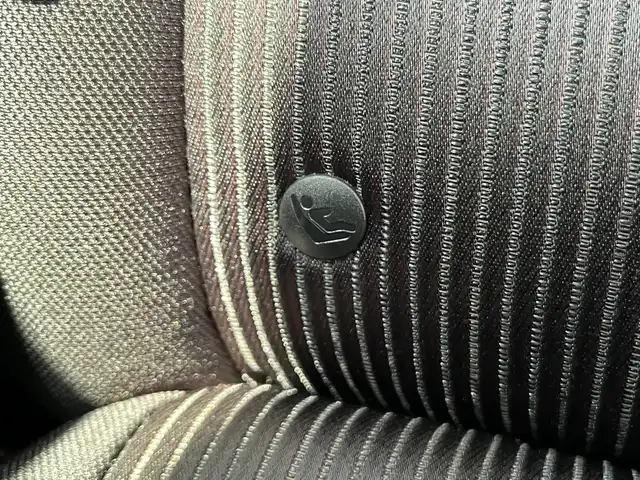 日産 セレナ ハイウェイスター 栃木県 2016(平28)年 13.9万km ダイヤモンドブラック (株)IDOMが運営する【じしゃロン宇都宮店】の自社ローン専用車両になります。こちらは現金またはオートローンご利用時の価格です。自社ローンご希望の方は別途その旨お申付け下さい/禁煙車/純正ＳＤナビ/アラウンドビューモニター/Ｂｌｕｅｔｏｏｔｈ接続/ＣＤ／ＤＶＤ/ＥＴＣ/両側パワースライドドア/コーナーセンサー/プッシュスタート/サンシェード/クルーズコントロール