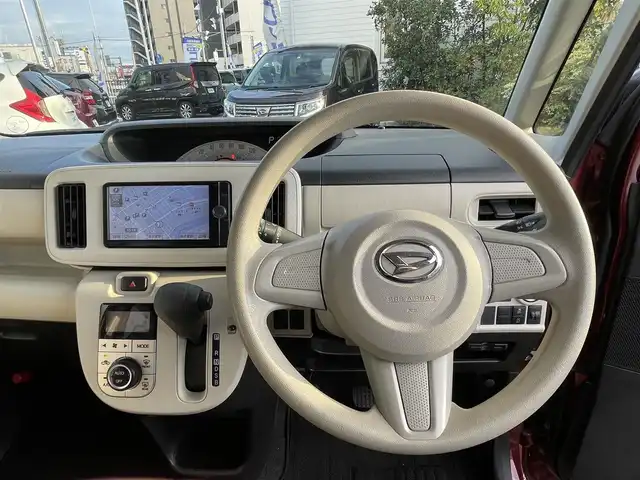 ダイハツ ムーヴ キャンバス X 愛知県 2017(平29)年 9.2万km ファイアークォーツレッドM 【(株)IDOMが運営する【じしゃロン名古屋鳴海店】の自社ローン対象車両になります。こちらは現金ご利用時の価格です。自社ローンご希望の方は別途その旨お申付け下さい。】/社外ナビ／フルセグＴＶ／ＢＴ／ＣＤ／ＤＶＤ　/バックカメラ　/ＥＴＣ　/アイドリングストップ　/横滑り防止装置　/盗難防止装置　/オートライト　/純正フロアマット　/レベライザー　/エンジンプッシュスタート　/ドアバイザー