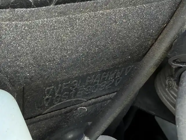 プジョー ３０８ GT ブルーHDi 千葉県 2016(平28)年 10.1万km ペルラネラブラック ユーザー買取車両/純正ナビ/・BT/CD/USB/バックカメラ/ステアリングスイッチ/MTモードAT/クルーズコントロール/ETC/LEDヘッドライト/オートライト/スマートキー/プッシュスタート