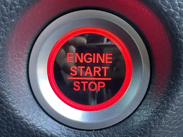 ホンダ Ｎ ＢＯＸ カスタム L ターボ スタイル+ブラック 滋賀県 2023(令5)年 3万km クリスタルブラックパール 社外メモリナビ/(フルセグTV CD DVD Bluetooth USB HDMI)/ホンダセンシング/・衝突軽減ブレーキ/・車線逸脱警報/・レーンキープアシスト/・レーダークルーズコントロール/両側パワースライドドア/ドライブレコーダー/ETC/革巻きステアリング/ステアリングリモコン/ハーフレザーシート/シートヒーター/電動パーキングブレーキ/オートブレーキホールド/電動格納ミラー/ウインカーミラー/純正フロアマット/プッシュスタート/スマートキー×２/LEDヘッドライト/フォグライト