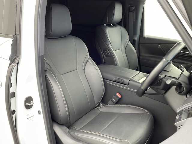 トヨタ アルファード Z 大阪府 2024(令6)年 1.4万km プラチナホワイトパールマイカ ワンオーナー/純正14インチディスプレイオーディオ(ナビ有)/【フルセグTV/Bluetooth/FM/AM/USB/HDMI】/純正13.2インチ後席モニター/両側ユニバーサルステップ/両側パワースライドドア/パワーバックドア/左右独立ムーンルーフ/パノラマミックビューモニター/デジタルインナーミラー/おくだけ充電/100V電源/リア5面フィルム施工/ブラインドスポットモニター/アドバンスドパーク/トヨタセーフティセンス/・プリクラッシュセーフティー/・レーダークルーズコントロール/・レーンディパーチャーアラート/・アダクティブハイビーム/・ドライバー異常対応システム/・プロアクティブドライビングアシスト/・フロントクロストラフィックサポート/・ロードサインアシスト/・パーキングサポートブレーキ/前後コーナーセンサー/黒革シート/前後シートヒーター/前後シートベンチレーション/後席オットマン/ステアリングヒーター/後席電動サンシェード/ビルトインETC2.0/純正18インチAW/スマートキー/スペアキー/保証書/取扱説明書/点検記録簿