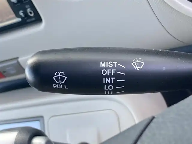 ダイハツ ミラ ココア プラスX 香川県 2011(平23)年 5.4万km ココアベージュマイカメタリック 登録時走行距離：53831km/ディーラー純正SDナビ/　CD DVD フルセグTV/ルーフレール/レベライザヘッドライト/フォグランプ/電動格納ウィンカーミラー/純正ドアバイザー/純正フロアマット/ベンチシート/スマートキー/スペアキー/取扱説明書/新車時保証書/ワンオーナー