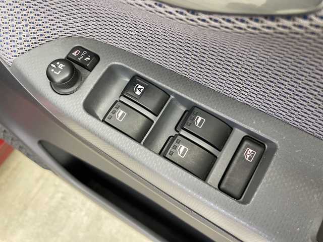 ダイハツ ムーヴ カスタム X SAⅡ 富山県 2015(平27)年 7.7万km ブラックマイカメタリック/ファイアークォーツレッドメタリック 2トーン ナビ（CD　DVD　bluetooth）/フルセグTV/バックカメラ/リアコーナーセンサー/ETC/スマートキー/プッシュスタート/オートライト/LEDヘッドライト/フォグ/衝突軽減ブレーキ/車線逸脱警告/横滑防止装置/純正バイザー/保証書