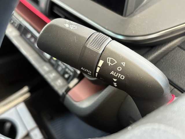 トヨタ プリウス Z 愛知県 2023(令5)年 1.4万km プラチナホワイトパールマイカ ワンオーナー/12.3インチディスプレイ/（ナビ/BT/TV/USB/Miracast）/フルセグTV/全方位カメラ/レザーシート/前席シートヒーター/エアーシート/運転席パワーシート（メモリー付き）/ハンドルヒーター/ETC/BSM/デジタルインナーミラー/純正フロアマット/純正ドアバイザー/スマートキー×2