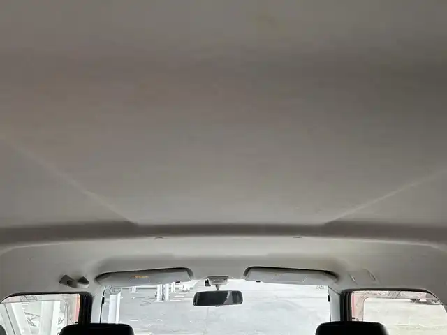 スズキ ジムニー ランドベンチャー 静岡県 2015(平27)年 9.4万km クールカーキPM 特別仕様車/５速ＭＴ/４ＷＤ/純正メモリナビ/フルセグＴＶ/ＤＶＤ再生/ＢＴオーディオ/ＥＴＣ/ハーフレザーシート/シートヒーター/背面タイヤ/ホワイトレタータイヤ/背面タイヤ・ハードカバー付き/ハロゲンヘッドライト/純正フロアマット/RAYS１６ＡＷ