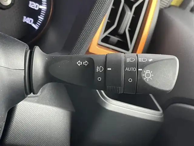ダイハツ タフト G 埼玉県 2020(令2)年 1.7万km レモンスカッシュクリスタルM 社外１０インチナビ　バックカメラ　シートヒーター　ドライブレコーダー　社外アルミホイール　ルーフレール 　スマートキー　オートライト　ＬＥＤヘッドライト　ＣＤ　ＤＶＤ　地デジフルセグＴＶ　Ｂｌｕｅｔｏｏｔｈ　ＵＳＢ　スペアキー
