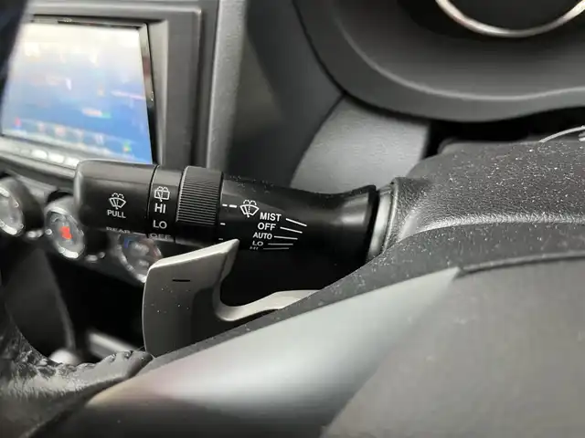 スバル インプレッサ ＸＶ 2．0i－L アイサイト 高知県 2013(平25)年 7.4万km サテンホワイトパール HDDナビ/HIDヘッドライト/バックカメラ/スマートキー/ETC/プッシュスタート/社外アルミホイール/Bluetooth接続/４WD/クルーズコントロール/純正フロアマット/衝突被害軽減システム/横滑り防止装置