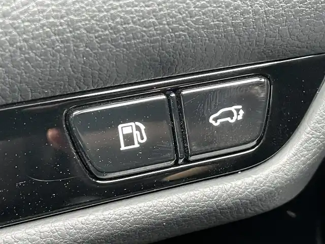 レクサス ＮＸ 350h 千葉県 2023(令5)年 1.8万km ソニッククォーツ サンルーフ/レクサスセーフティセンス/　衝突軽減ブレーキ/レーンキープアシスト/　レーダークルーズコントロール/オートハイビーム/　クリアランスソナー/ブラインドスポットモニター/純正メーカーディスプレイナビ/　フルセグ/BT/USB/バックカメラ/サイドカメラ/ステアリングスイッチ/パドルシフト/ETC2.0/ワイヤレス充電/電動パーキングブレーキ/パワーバックドア/レザーシート(黒)/パワーシート(D/N席)/シートヒーター(D/N席)/エアシート(D/N席)/スマートキー/プッシュスタート/LEDヘッドライト/オートライト/フォグライト