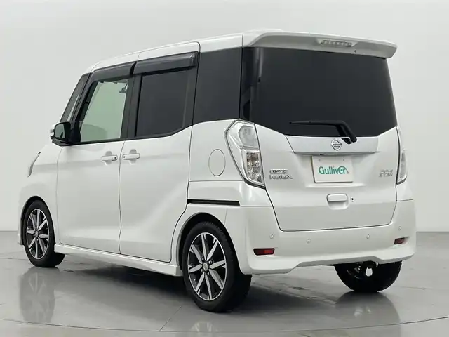 日産 デイズ ルークス HWS X Vセレクション 熊本県 2019(平31)年 4.4万km ホワイトパール 純正ナビMM318D-W（ＣＤ・ＤＶＤ・フルセグ・ＢＴ・ＳＤ・ＡＵＸ・ｉｐｏｄ）/全周囲カメラ　/純正前方ドライブレコーダー　/ＥＴＣ　/両側パワースライドドア　/前後クリアランスソナー　/衝突軽減ブレーキ　/レーンキープアシスト/横滑り防止/ハーフレザーシート/純正フロアマット/純正１５インチAW/オートライト/オートマチックハイビーム/LEDヘッドライト/スマートキー/プッシュスタート/スペアキー1本