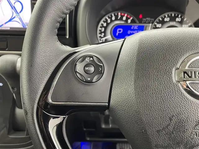 日産 デイズ ルークス HWS X Vセレクション 熊本県 2019(平31)年 4.4万km ホワイトパール 純正ナビMM318D-W（ＣＤ・ＤＶＤ・フルセグ・ＢＴ・ＳＤ・ＡＵＸ・ｉｐｏｄ）/全周囲カメラ　/純正前方ドライブレコーダー　/ＥＴＣ　/両側パワースライドドア　/前後クリアランスソナー　/衝突軽減ブレーキ　/レーンキープアシスト/横滑り防止/ハーフレザーシート/純正フロアマット/純正１５インチAW/オートライト/オートマチックハイビーム/LEDヘッドライト/スマートキー/プッシュスタート/スペアキー1本