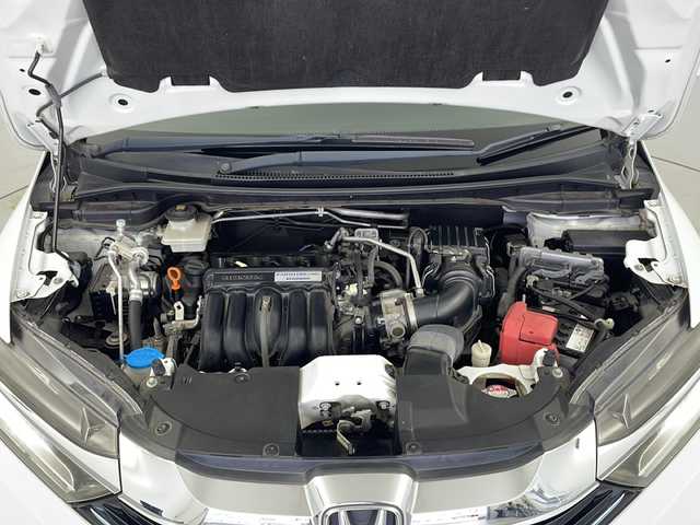 ホンダ シャトル ハイブリッド Z スタイルエディション 岐阜県 2016(平28)年 2.6万km ホワイトオーキッドパール 純正SDナビ/CD/DVD/Bluetooth/SD/AM/FM/フルセグTV/バックモニター/シティブレーキアクティブシステム/ECON/オートリトラミラー/クルーズコントロール/ドライブレコーダー/ETC/横滑り抑制機能/パドルシフト/ステアリングリモコン/スマートキー/プッシュスタート/ハーフレザーシート/オートLEDヘッドライト/フォグランプ/純正15インチアルミホイール/純正フロアマット