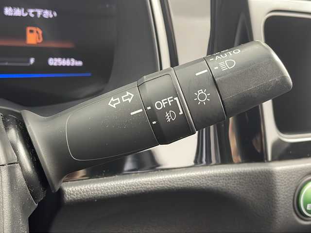 ホンダ シャトル ハイブリッド Z スタイルエディション 岐阜県 2016(平28)年 2.6万km ホワイトオーキッドパール 純正SDナビ/CD/DVD/Bluetooth/SD/AM/FM/フルセグTV/バックモニター/シティブレーキアクティブシステム/ECON/オートリトラミラー/クルーズコントロール/ドライブレコーダー/ETC/横滑り抑制機能/パドルシフト/ステアリングリモコン/スマートキー/プッシュスタート/ハーフレザーシート/オートLEDヘッドライト/フォグランプ/純正15インチアルミホイール/純正フロアマット