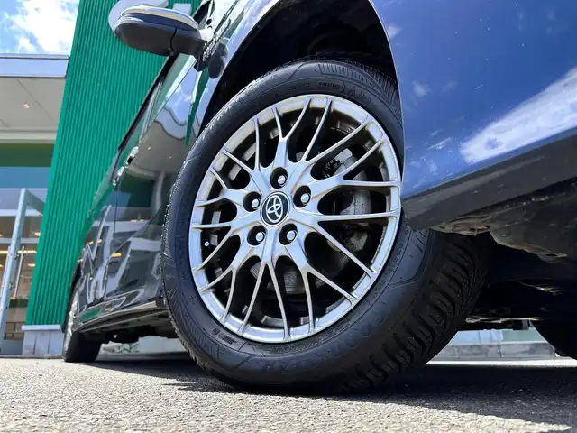 トヨタ ヴォクシー ハイブリッド ZS 煌Ⅱ 宮城県 2019(令1)年 2.5万km ブラッキッシュアゲハガラスフレーク セーフティセンス/・プリクラッシュセーフティ/・レーンディパーチャーアラート/・オートマチックハイビーム/・先行車発進告知機能/インテリジェントクリアランスソナー/純正12インチフリップダウンモニター（V12T-R68C）/純正10インチナビ（NSZN-Z68T）/・CD/DVD/・Bluetooth/・フルセグTV/バックカメラ/ビルトインETC/ドライブレコーダー/GPSレーダー探知機/両側パワースライドドア/前席シートヒーター/革巻きステアリング/クルーズコントロール/ステアリングスイッチ/LEDヘッドランプ/フォグランプ/オートライト/スマートキー＆プッシュスタート/スペアキー1本/電動格納ミラー/純正16インチAW/純正フロアマット/純正ドアバイザー/Wエアバッグ