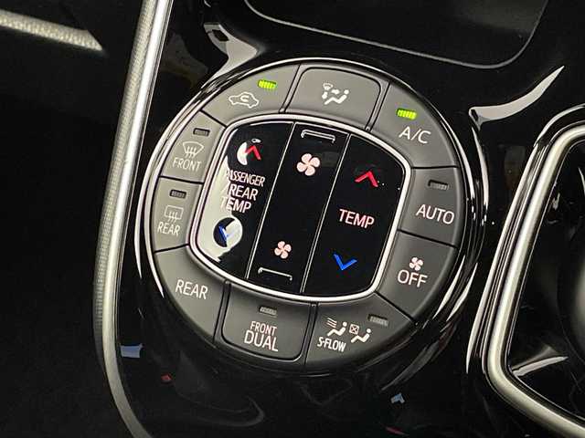 トヨタ ヴォクシー ハイブリッド ZS 煌Ⅲ 新潟県 2021(令3)年 5.4万km ブラック 純正メモリナビ/（BT/FM/AM/DVD/フルセグTV)/バックカメラ/ステアリングスイッチ/ハーフレザーシート/シートヒーター/エンジンスターター/前後ドライブレコーダー/トラクションコントロール/純正LEDオートヘッドライト/サンシェード/電格ミラー/ウィンカーミラー/ETC/保証書/取扱説明書