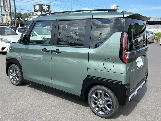 三菱 デリカミニ T プレミアム リミテッド ED 岡山県 2025(令7)年 0.1万km未満 ＤグリーンＭ 登録時走行距離5km/車検2028/06まで/カラーコード　X42F29/PREMIUM　LIMITED　/純正9インチディスプレイオーディオ/（AM.FM.BT）/両側パワースライドドア/全方位カメラ/シートヒーター/クリアランスソナー/衝突軽減ブレーキ/オートブレーキホールド/マイパイロット/レーダークルーズコントロール/レーンキープアシスト/ダウンヒルアシストコントロール/ステアリングヒーター/アイドリングストップ/純正15インチAW