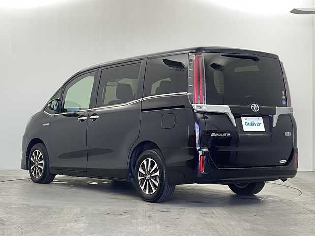 トヨタ エスクァイア ハイブリッド Gi プレミアムパッケージ 栃木県 2017(平29)年 3万km スパークリングブラックパールクリスタルシャイン 純正10.5型SDナビ/(フルセグTV/CD/DVD/BT)/バックカメラ/フリップダウンモニター/トヨタセーフティーセンス/両側パワースライドドア/クルーズコントロール/横滑り防止/車線逸脱抑制機能/先行車発進お知らせ/ETC/シートヒーター/ステアリングヒーター/電動格納ミラー/純正フロアマット/純正15インチアルミホイール/スマートキー/プッシュスタート/スペアキー