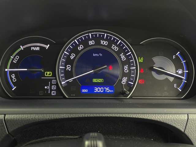 トヨタ エスクァイア ハイブリッド Gi プレミアムパッケージ 栃木県 2017(平29)年 3万km スパークリングブラックパールクリスタルシャイン 純正10.5型SDナビ/(フルセグTV/CD/DVD/BT)/バックカメラ/フリップダウンモニター/トヨタセーフティーセンス/両側パワースライドドア/クルーズコントロール/横滑り防止/車線逸脱抑制機能/先行車発進お知らせ/ETC/シートヒーター/ステアリングヒーター/電動格納ミラー/純正フロアマット/純正15インチアルミホイール/スマートキー/プッシュスタート/スペアキー