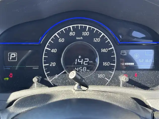 日産 ノート e－パワー X Vセレクション 大分県 2020(令2)年 5.3万km ダークメタルグレー ・社外ナビ(ラジオ/BT/SD)/・全方位カメラ/・エマージェンシーブレーキ/・コーナーセンサー/・デジタルインナーミラー/・ETC/・オートライト/・純正アルミホイール/・スマートキー/・プッシュスタート/・フロアマット