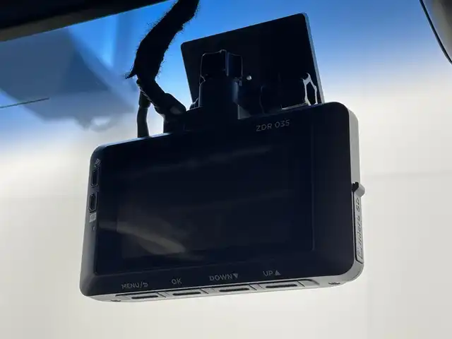 ホンダ Ｎ ＢＯＸ カスタム G L ターボ ホンダセンシング 茨城県 2018(平30)年 5.1万km プラチナホワイトパール 純正9型ナビ/バックカメラ/フルセグ/衝突被害軽減ブレーキ/車線逸脱抑制装置/レーダークルーズコントロール/オートマチックハイビーム/ソナー/両側電動スライドドア/ETC/ドラレコ/純正15インチAW/LEDヘッドライト/スマートキー