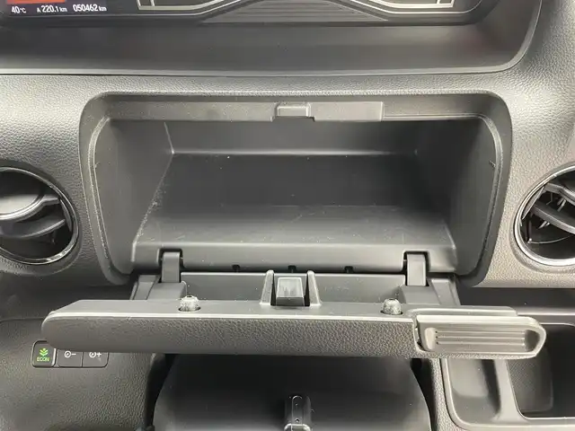 ホンダ Ｎ ＢＯＸ カスタム G L ターボ ホンダセンシング 茨城県 2018(平30)年 5.1万km プラチナホワイトパール 純正9型ナビ/バックカメラ/フルセグ/衝突被害軽減ブレーキ/車線逸脱抑制装置/レーダークルーズコントロール/オートマチックハイビーム/ソナー/両側電動スライドドア/ETC/ドラレコ/純正15インチAW/LEDヘッドライト/スマートキー
