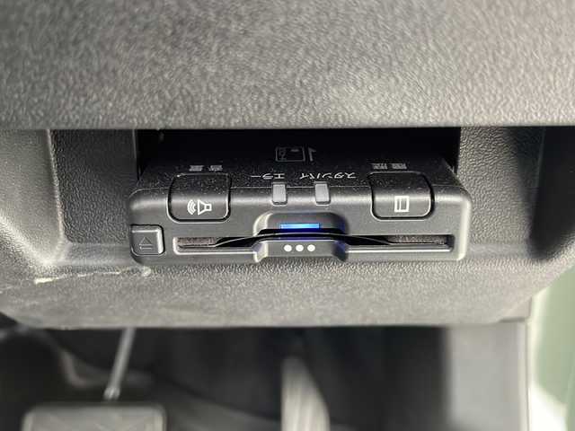 スズキ ジムニー XC 京都府 2021(令3)年 2.6万km ジャングルグリーン パナソニック８インチナビ　Ｂｌｕｅｔｏｏｔｈオーディオ　フルセグ　ＤＶＤ再生　スズキセーフティサポート　クルーズコントロール　シートヒーター　ＥＴＣ　ＬＥＤヘッドライト　前後ドラレコ　禁煙車