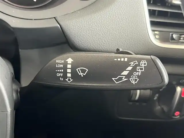 アウディ Ｑ３ 2．0 TFSI クワトロ 180PS 山形県 2018(平30)年 4.2万km グレイシアホワイトメタリック アシスタンスパッケージ/・クルーズコントロール/・サイドアシスト/・アクティブレーンアシスト/・ハイビームアシスト/LEDパッケージ/・LEDライト/・ヘッドライトウォッシャー/・LEDリヤダイナミックターンインディケーター/コンビニエンスパッケージ/・アドバンスドキー/・パーキングシステム/リヤビューカメラ/MMIナビゲーション/・CD/DVD/・Bluetooth/SD/・地デジTV/純正ドライブレコーダー/シートヒーター/社外GPSレーダー/スペアキー×１/保証書/取説