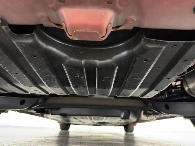 ホンダ フリード＋ G ホンダセンシング 三重県 2020(令2)年 0.4万km プレミアムクリスタルレッドM ガソリン/FF/インパネCVT/純正 7インチナビ VXM-204VFi/（CD/DVD/FM/AM/TV/iPod/SD/MusicRack/USB/Bluetooth/AUX）/バックカメラ/両側パワースライドドア/ドライブレコーダー 前方/ビルトイン ETC/Honda SENSING/・衝突軽減ブレーキ［CMBS］/・車線維持支援システム［LKAS］/・アダプティブクルーズコントロール［ACC］/・路外逸脱抑制機能/・標識認識機能/・先行車発進お知らせ機能/・VSA（ABS＋TRC、横すべり抑制）/など/装備/・シートヒーター（D/N）/・オートエアコン/・オートライト/・LEDヘッドランプ/・ステアリングスイッチ/・インフォメーションディスプレイ/・ECONスイッチ/・電動格納ドアミラー/・プッシュスタート/・スマートキーx2/・純正ホイールキャップ＋15インチスチールホイール/など