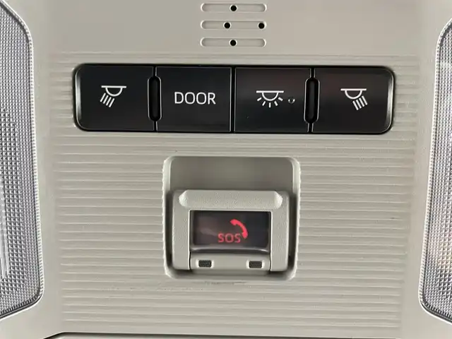 トヨタ ＲＡＶ４ アドベンチャー 富山県 2021(令3)年 1.7万km アティチュードブラックマイカ 純正9型ディスプレイオーディオ（AM/FM/BT/USB）/バックカメラ/ETC/レザーシート/D席パワーシート/衝突被害軽減システム/レーダークルーズコントロール/レーンキープアシスト/コーナーセンサー/横滑り防止装置/純正アルミホイール/社外フロアマット/オートLEDライト/オートマチックハイビーム/フォグライト/革巻きステアリング/ステアリングスイッチ