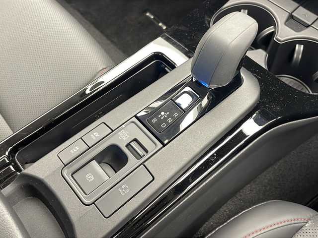 トヨタ プリウス Z 千葉県 2023(令5)年 0.8万km プラチナホワイトパールマイカ 純正DO/ナビ機能有/フルセグTV/全方位カメラ/プリクラッシュセーフティ/レーンキープアシスト/オートマチックハイビーム/レーダークルーズコントロール/BSM/パワーシート＆シートメモリー/シートヒーター＆エアシート/ビルトインETC/LEDヘッドライト/デジタルインナーミラー