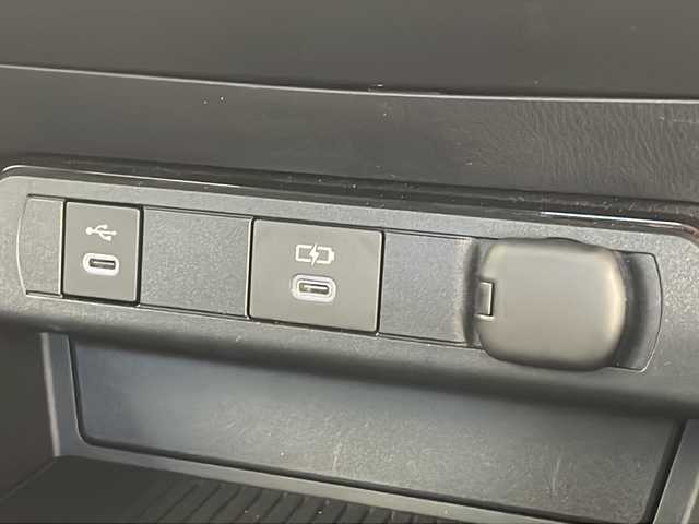 トヨタ プリウス Z 千葉県 2023(令5)年 0.8万km プラチナホワイトパールマイカ 純正DO/ナビ機能有/フルセグTV/全方位カメラ/プリクラッシュセーフティ/レーンキープアシスト/オートマチックハイビーム/レーダークルーズコントロール/BSM/パワーシート＆シートメモリー/シートヒーター＆エアシート/ビルトインETC/LEDヘッドライト/デジタルインナーミラー