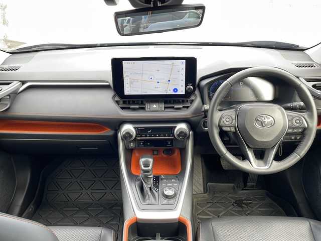 トヨタ ＲＡＶ４ アドベンチャー 岩手県 2023(令5)年 4.6万km グレーメタリック １０．５型ディスプレイオーディオ　ＨＤＭＩ接続　全周囲Ｃ　スマートフォン連携　フルセグ　デジタルミラー　エアシートヒーター　ＥＴＣ２．０　ステアヒーター　ＴＡＮＡＢＥ製スプリング　ルーフキャリア