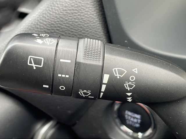 トヨタ ＲＡＶ４ アドベンチャー 岩手県 2023(令5)年 4.6万km グレーメタリック １０．５型ディスプレイオーディオ　ＨＤＭＩ接続　全周囲Ｃ　スマートフォン連携　フルセグ　デジタルミラー　エアシートヒーター　ＥＴＣ２．０　ステアヒーター　ＴＡＮＡＢＥ製スプリング　ルーフキャリア