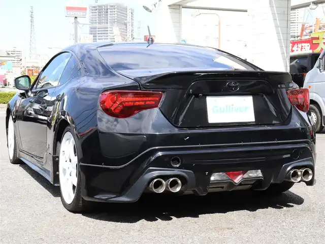 トヨタ ８６ GT 神奈川県 2013(平25)年 8.5万km 黒 TRDエアロ/：TRDスポーツマフラー/追加メーター/：社外シフトノブ/社外18インチホワイトアルミホイール/社外ヘッドライト/：社外LEDテールレンズ/純正フロアマット/ETC