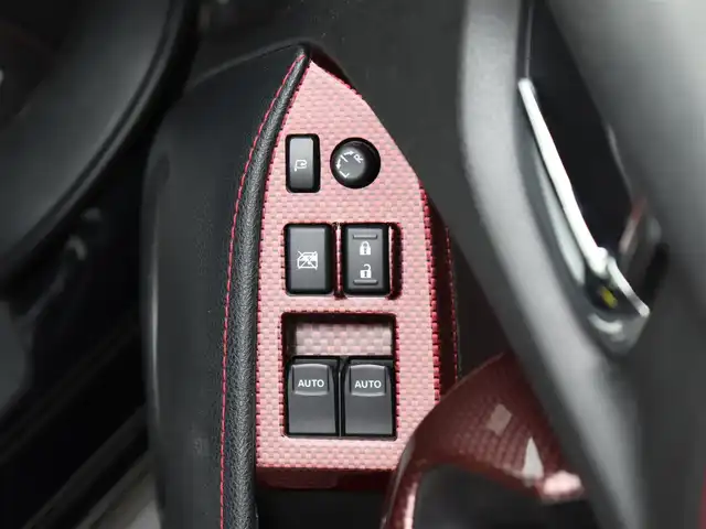 トヨタ ８６ GT 神奈川県 2013(平25)年 8.5万km 黒 TRDエアロ/：TRDスポーツマフラー/追加メーター/：社外シフトノブ/社外18インチホワイトアルミホイール/社外ヘッドライト/：社外LEDテールレンズ/純正フロアマット/ETC
