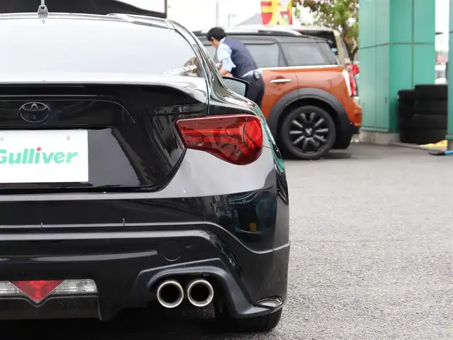 トヨタ ８６ GT 神奈川県 2013(平25)年 8.5万km 黒 TRDエアロ/：TRDスポーツマフラー/追加メーター/：社外シフトノブ/社外18インチホワイトアルミホイール/社外ヘッドライト/：社外LEDテールレンズ/純正フロアマット/ETC