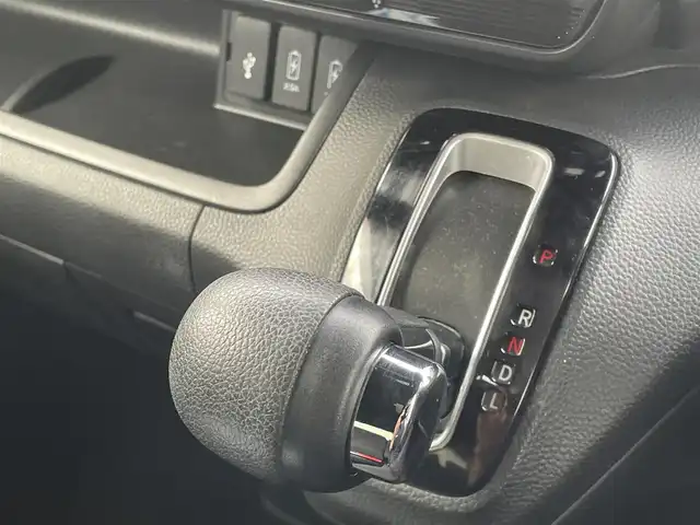 ホンダ Ｎ ＢＯＸ カスタム G L ホンダセンシング 埼玉県 2018(平30)年 9.3万km 青Ｍ (株)IDOMが運営する【じしゃロン川越店】の自社ローン専用車両になります。こちらは現金またはオートローンご利用時の価格です。自社ローンご希望の方は別途その旨お申付け下さい/純正メモリナビ/フルセグ/Ｂｌｕｅｔｏｏｔｈ/Ｂカメラ/フリップダウンモニター/両側パワースライドドア/衝突軽減ブレーキ/ＡＣＣ/ＬＫＡ/オートライト/ＬＥＤ/ＥＴＣ/純正１４インチアルミホイール/スマートキー