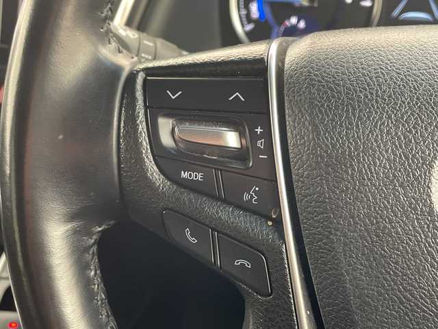 トヨタ ヴェルファイア ハイブリット Z ゴールデンアイズ 兵庫県 2021(令3)年 6.5万km ホワイトパールクリスタルシャイン ・純正ナビCD/DVD/USB/Miracast/Bluetooth/TV/HDMI/・純正フリップダウンモニター/・バックカメラ/・ビルトインETC/・モデリスタエアロ（F.S.R）/・前後ドライブレコーダー/・両側パワースライドドア/・パワーバックドア/・Toyota　Safety　Sense/・プリクラッシュセーフティ/・レーントレーシングアシスト/・レーダークルーズコントロール（全車速追従機能付）/・ロードサインアシスト/・アダプティブハイビームシステム/・先行車発進告知/・三眼ＬＥＤヘッドライト/・フォグランプ/・AC100V電源/・純正アルミホイール/・社外フロアマット/・社外レーダー探知機/・ウッドコンビステアリング/・スマートキー/・スペアキー