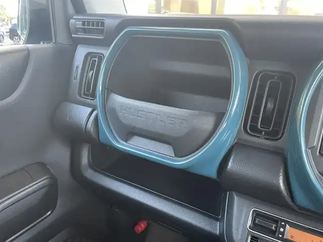 スズキ ハスラー HYBRID G 高知県 2020(令2)年 7.3万km デニムブルー ガンメタリック 2トーン (株)IDOMが運営する【じしゃロン高知店】の自社ローン対象車両になります。こちらは現金ご利用時の価格です。自社ローンご希望の方は別途その旨お申付け下さい。