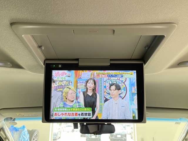 トヨタ アルファードハイブリット SR 道央・札幌 2019(平31)年 5.4万km ホワイトパールクリスタルシャイン ・4WD/・トヨタセーフティセンス/・プリクラッシュセーフティ/・純正メモリナビ/・CD/DVD/BT/SD/・フルセグ/・両側パワースライドドア/・レーダークルーズコントロール/・LEDオートライト/・オートマチックハイビーム/・フリップダウンモニター/・パワーシート/・シートヒーター/エアーシート/・レーンアシスト/・横滑り防止装置/・衝突軽減システム/・前後コーナーセンサー/・バックカメラ/・スマートキー/・ETC