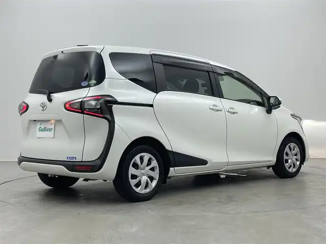 トヨタ シエンタ G クエロ 埼玉県 2017(平29)年 4.7万km ホワイトパールクリスタルシャイン 衝突被害軽減ブレーキ/純正7インチSDナビ/フリップダウンモニター/両側パワースライドドア/バックカメラ/LEDヘッドライト/レーンキープアシスト/オートエアコン/オートマチックハイビーム/アイドリングストップ/横滑り防止装置/フルセグTV/CD/Bluetooth/ステアリングスイッチ/スマートキー/プッシュスタート