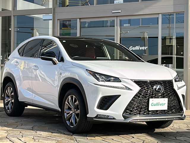 レクサス ＮＸ 300 Fスポーツ 静岡県 2020(令2)年 6.5万km ホワイトノーヴァガラスフレーク メーカー純正メモリーナビ/・AM/・FM/・Bluetooth/・USB/・フルセグTV/・サウンドライブラリ/主要装備/・追従機能付クルーズコントロール/・ＥＴＣ２．０/・前席パワーシート/・前席ドライブレコーダー/・前席シートヒーター+エアーシート/・ＬＴＡ/・ＢＳＭ/・ＲＳＡ/・電動チルトステアリング/・オートホールド/・パノラマルーフ/・電動リアゲート/・ＡＳＣ/・サイドカーテンエアバッグ/・オートハイビーム/・ハンドルヒーター