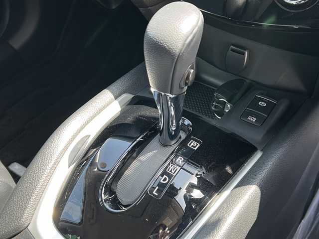 日産 エクストレイル 20Xi 石川県 2018(平30)年 2.6万km ブリリアントホワイトパール 純正９インチナビ/   フルセグTV/CD/DVD/Bluetooth/衝突軽減/プロパイロット/全方位モニター/スマートルームミラー/電動リアゲート/ドライブレコーダー/純正フロアマット/プッシュスタート/スマートキー/ＥＴＣ/ＬＥＤライト
