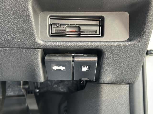 日産 エクストレイル 20Xi 石川県 2018(平30)年 2.6万km ブリリアントホワイトパール 純正９インチナビ/   フルセグTV/CD/DVD/Bluetooth/衝突軽減/プロパイロット/全方位モニター/スマートルームミラー/電動リアゲート/ドライブレコーダー/純正フロアマット/プッシュスタート/スマートキー/ＥＴＣ/ＬＥＤライト